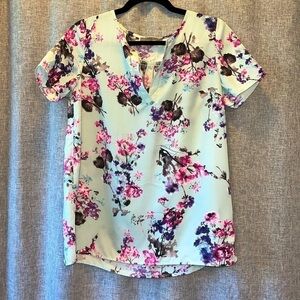 Mia & Tess Floral Blouse Size Small